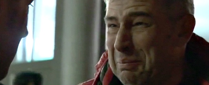 Copertina di Operaio in lacrime alla Fincantieri: “Ho votato a sinistra per tutta la vita. Oggi? Non posso”. Servizio di Piazza Pulita