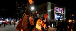 Trump, proteste in molte città Usa: un ferito a colpi di pistola a Portland. A Los Angeles 200 arresti