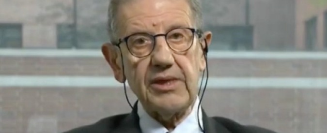 Copertina di Terremoto, Settis: “Incapacità di prevedere. A prevenzione si preferisce ponte sullo Stretto”