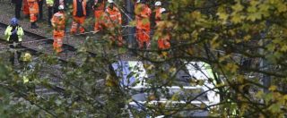 Copertina di Londra, tram deraglia e si ribalta: 7 morti e oltre 50 feriti. Arrestato il macchinista