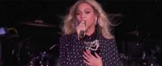 Copertina di Usa 2016, Beyonce in campo per la Clinton: “Voglio che una donna guidi il mio paese”