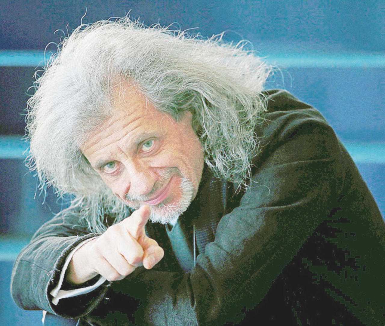 L’attore Alessandro Bergonzoni - Ansa “Non serve cambiare le norme, ma l’Enorme”