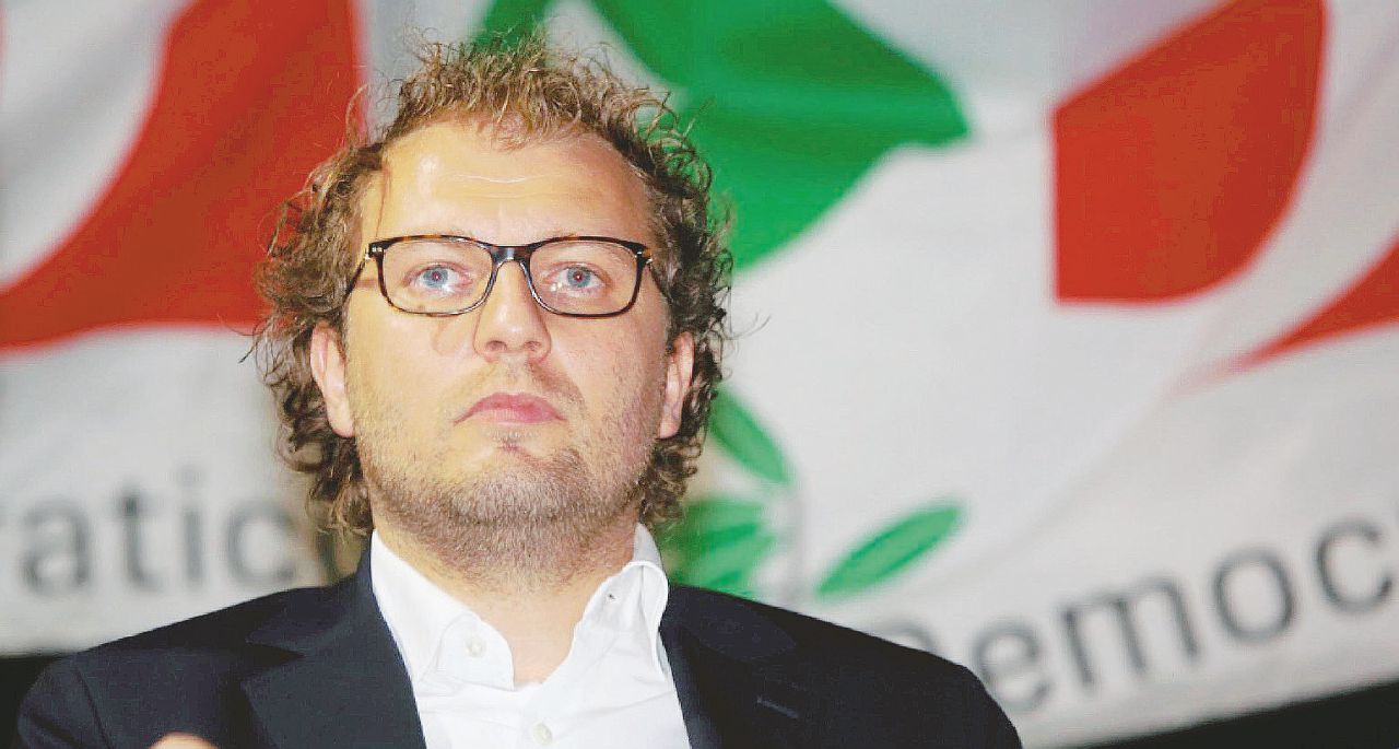 Stratega - Luca Lotti, sottosegretario alla Presidenza del Consiglio, da sempre braccio destro di Renzi - Ansa Cade il renzismo, trema un sistema di potere