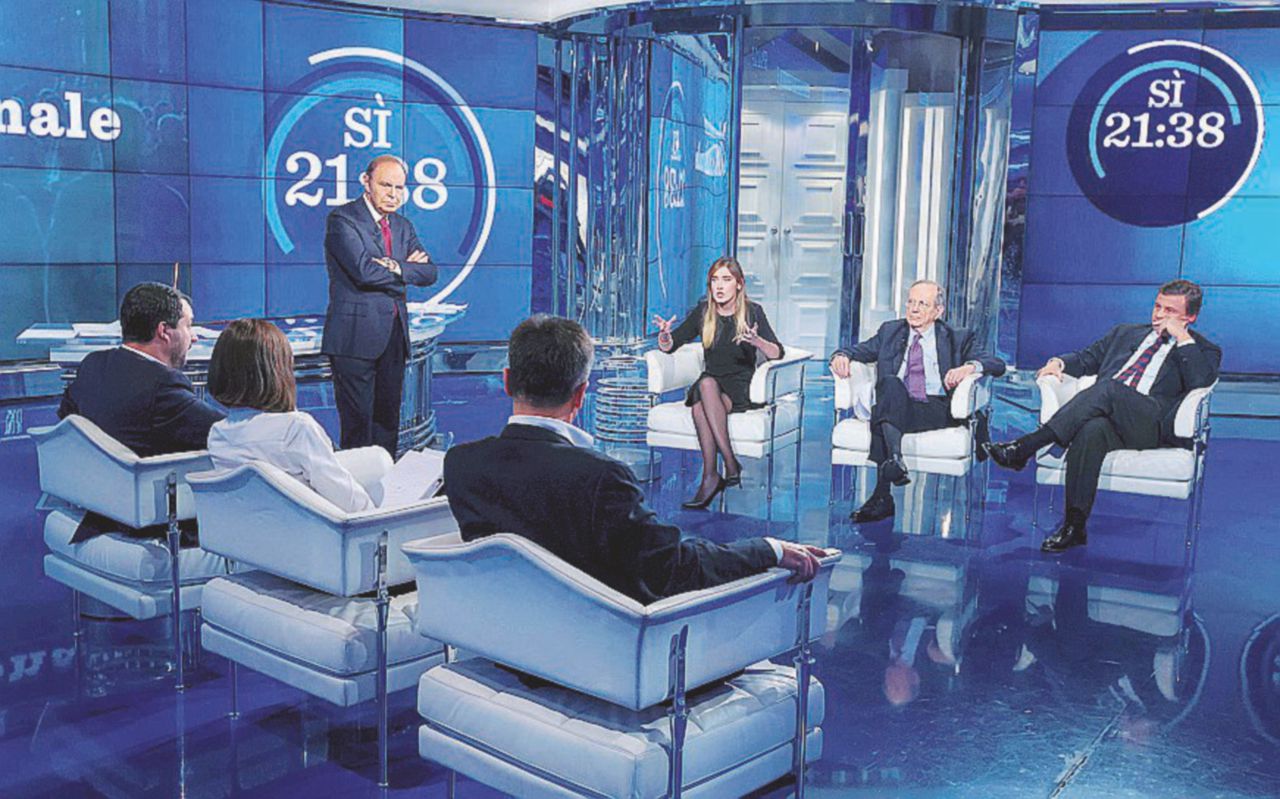 Lo studio di “Porta a Porta” A Cantone l’esposto contro 170 incarichi Rai