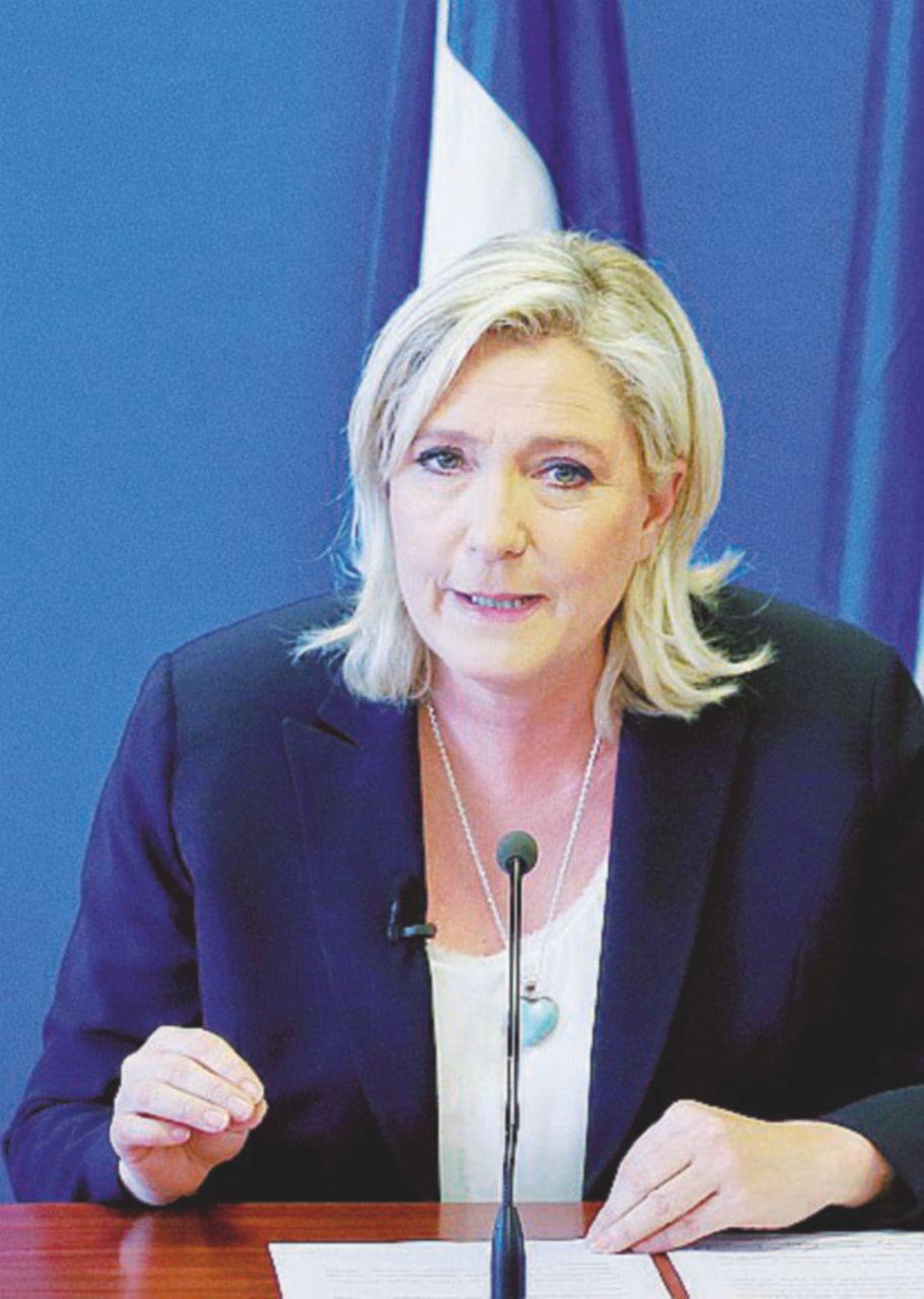 Marine Le Pen, leader FN - LaPresse “Bimbi immigrati, ricreazione finita”