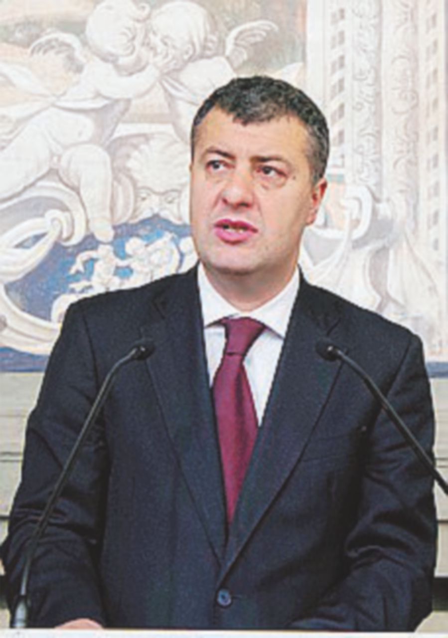 “Nessun sostegno a un eventuale premier Gentiloni” “Nessun sostegno a un eventuale premier Gentiloni”