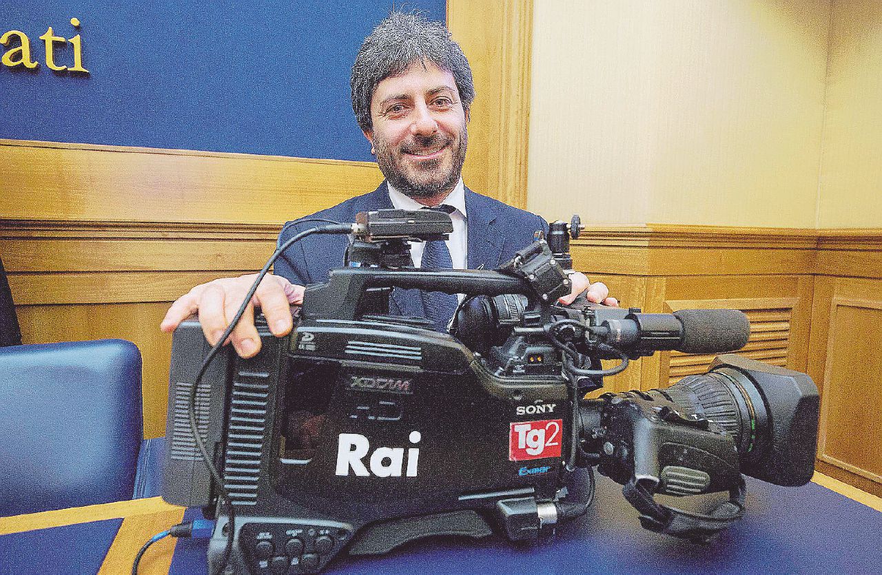 Il vigilante - Roberto Fico (vigilanza Rai) - Ansa Roberto Fico: “La Rai così è inutile, bisogna intervenire sui direttori di tg”