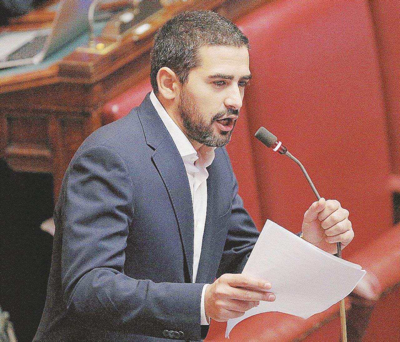 Incontro negato - Scarpellini chiese un appuntamento a Riccardo Fraccaro: lui si negò: “Non abbocchiamo” I cari palazzi Marini e il “lodo Fraccaro” che scatenò la faida