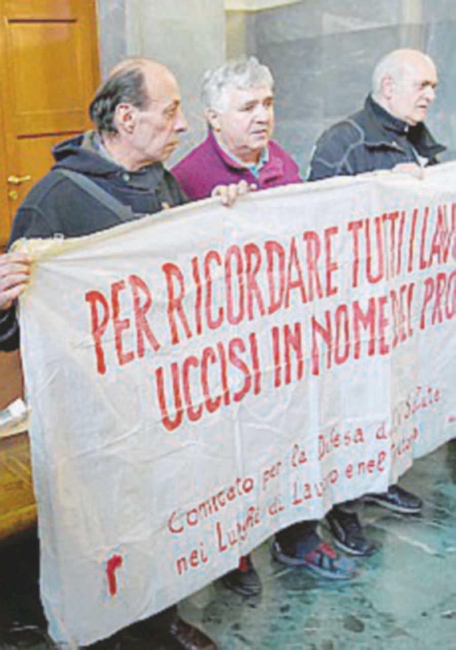 Pirelli, assolti ex manager. Le vittime: “Uccisi due volte” Pirelli, assolti ex manager. Le vittime: “Uccisi due volte”