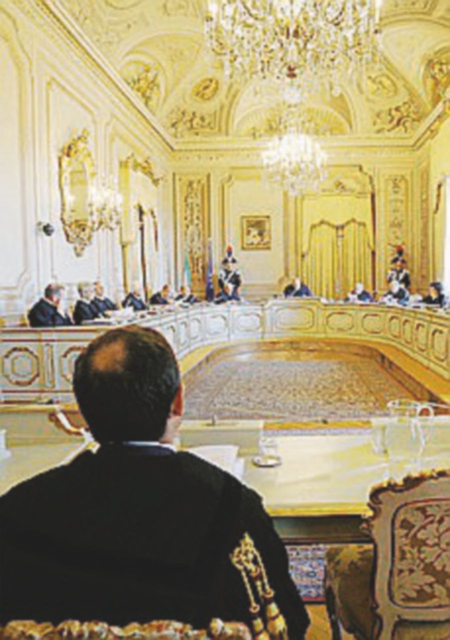 La Consulta rigetta il ricorso: ok al limite di 8 miliardi La Consulta rigetta il ricorso: ok al limite di 8 miliardi