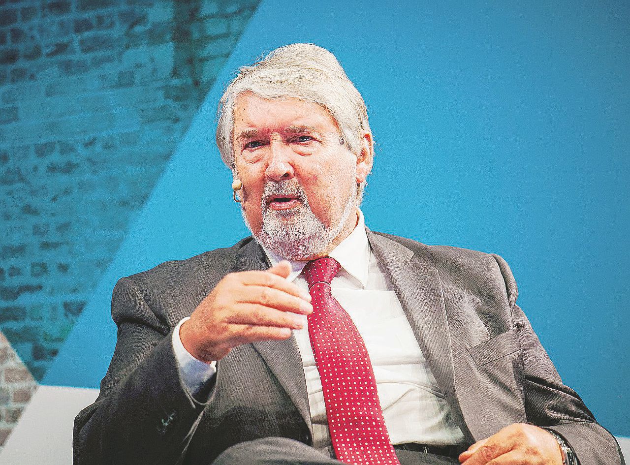Giuliano Poletti - LaPresse “Ora Poletti si dimetta”. Musica e parole di chi s’è tolto dai piedi