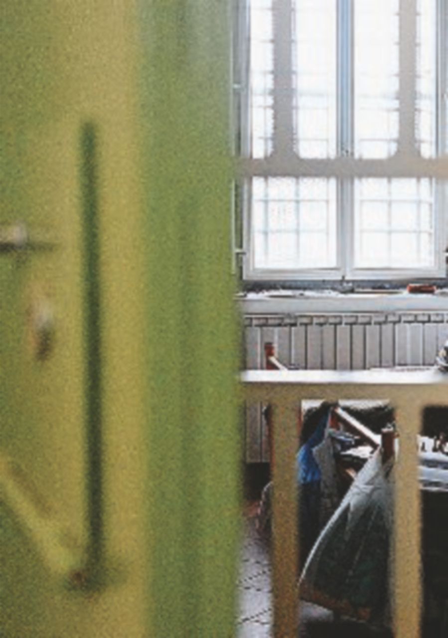 Muore in carcere a 36 anni. La moglie: “Segni di violenza” Muore in carcere a 36 anni. La moglie: “Segni di violenza”