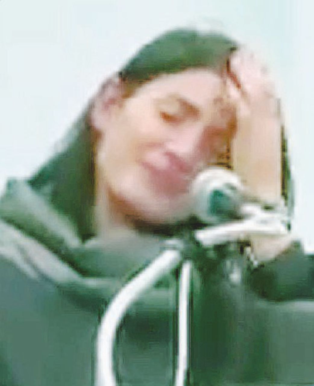 Commossi - Virginia Raggi, l’ultimae Come fu che il ciglio della politica si fece umido