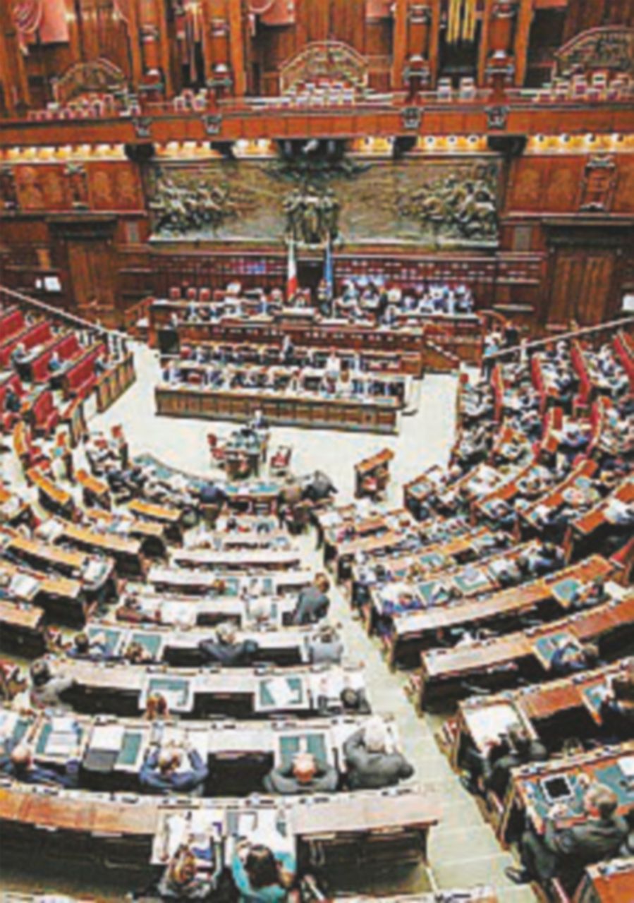 Nelle Camere solo il 5% dei parlamentari è produttivo Nelle Camere solo il 5% dei parlamentari è produttivo