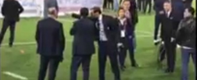 Copertina di Juventus-Milan, a Doha i cellulari catturano la sfuriata di Allegri nel dopo partita