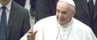 Copertina di Papa Francesco ai parroci: “Accogliete i giovani che preferiscono convivere”