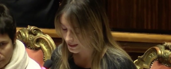 Copertina di Legge di Bilancio, Maria Elena Boschi pone la fiducia al Senato. Mormorii in Aula