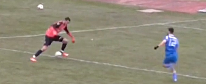 Copertina di Il goal sbagliato dell’attaccante greco entra di prepotenza nella classifica delle papere calcistiche