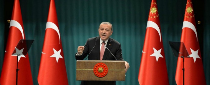 Erdogan attacca la Germania: “Le vostre pratiche odierne non sono differenti da quelle del Nazismo”