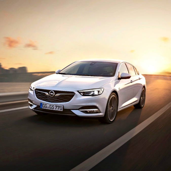 Copertina di Opel Insignia Grand Sport, ecco le prime immagini della nuova ammiraglia tedesca – FOTO