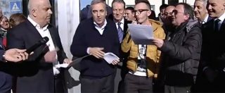 Copertina di Referendum, Gasparri in tv interpreta “Meravigliosa frittura” della Nannini e la dedica a De Luca