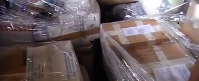 Copertina di Valsamoggia (Bologna), la denuncia: “Beni donati ai terremotati deperiscono da mesi nel magazzino comunale”