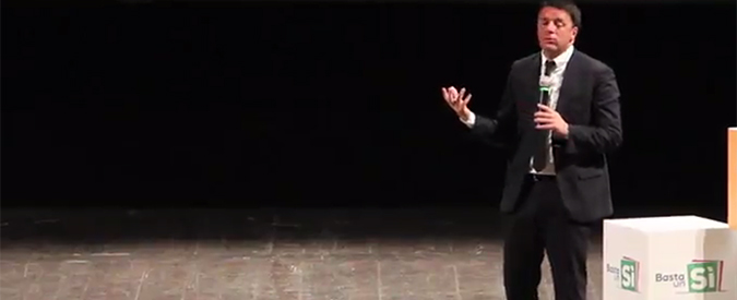 Copertina di Riforme, Renzi-show a Reggio Calabria: “Salvini fannullone”. Poi spiega la mappa del Cile a Di Maio