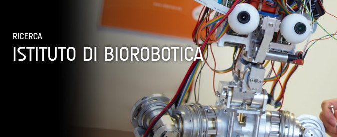 Robotica, grazie a un guanto hi-tech sei quadriplegici riescono a mangiare da soli e bere il caffè