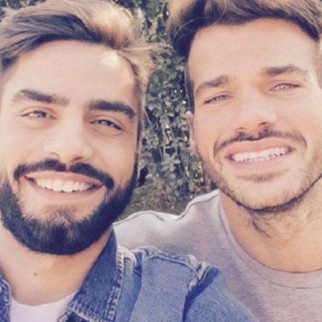 Uomini e Donne, Stefano Gabbana contro il primo tronista gay: “Ma non eri fidanzato? Cosa non si fa per i soldi…”