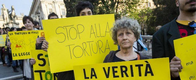 2016, un altro anno in salita per i diritti umani. La tortura? In Italia manca una legge