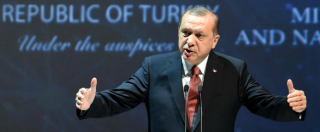 Copertina di Turchia, economia in crisi dopo il fallito golpe. Erdogan: “Chi ha valuta straniera sotto il materasso la converta in lire”