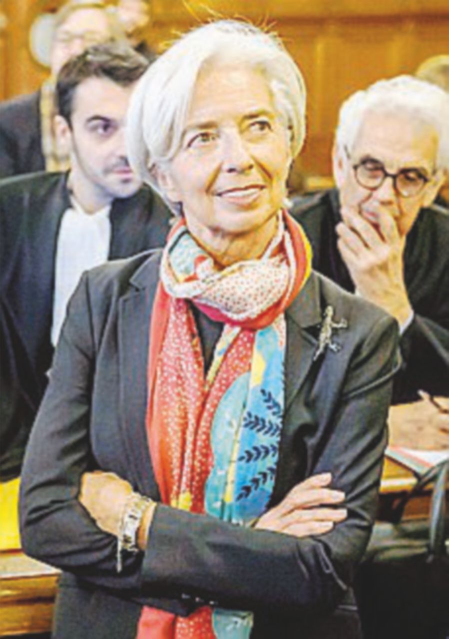 Risarcimento da 400 milioni, inizia il processo a Lagarde Risarcimento da 400 milioni, inizia il processo a Lagarde