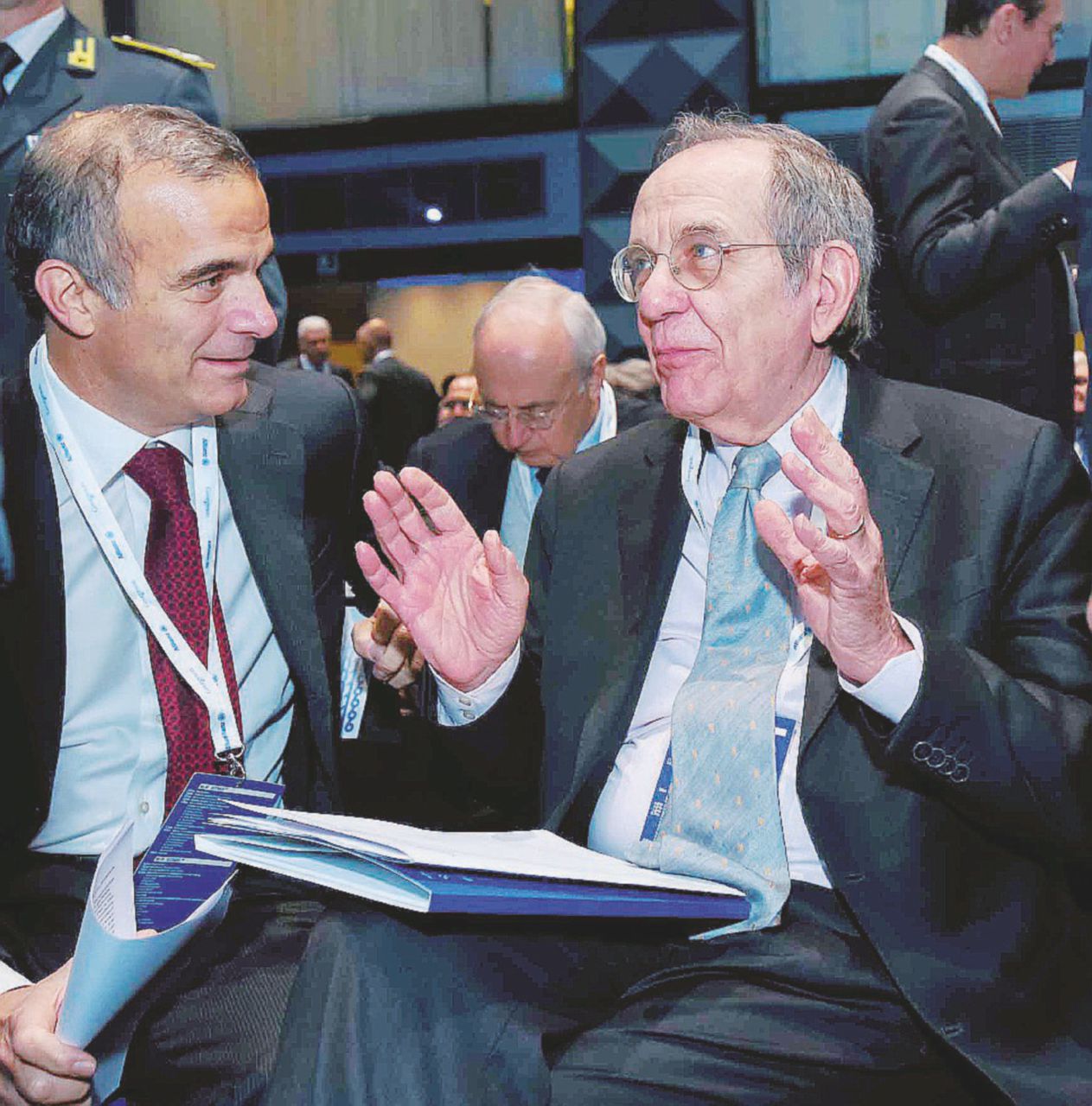 Strategia fallimentare - Il ministro dell’Economia Pier Carlo Padoan - LaPresse Salva banche, così Renzi ha fatto salire il conto: 117 miliardi