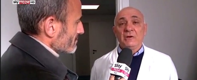 Copertina di Nola, pazienti curati a terra. Il direttore dell’ospedale: “Meglio così che niente”