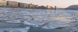 Copertina di Budapest, freddo record: il Danubio ghiacciato è uno spettacolo