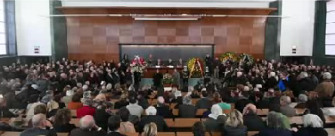 Copertina di Tullio De Mauro, l’ultimo saluto al linguista nella sua aula di lettere alla Sapienza