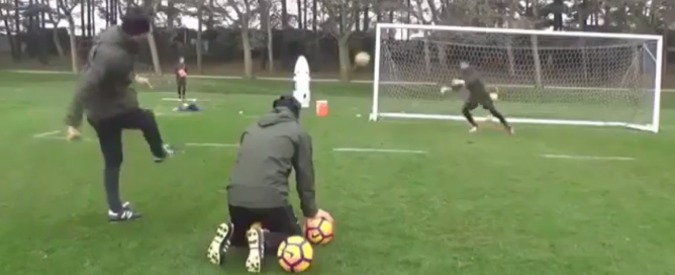 Copertina di Calcio, il portiere del Milan le para tutte: show di Donnarumma in allenamento