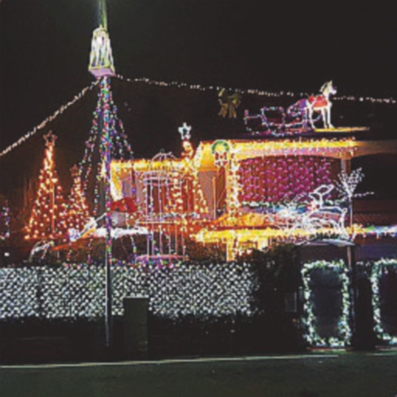 Il contabile “vicino” ai Mangano offre il presepe