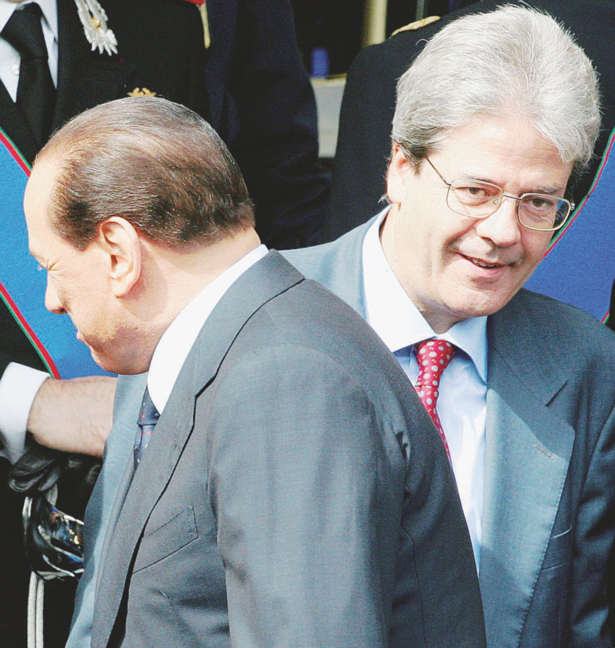 Gentiloni sulle banche inizia ad allargare la maggioranza