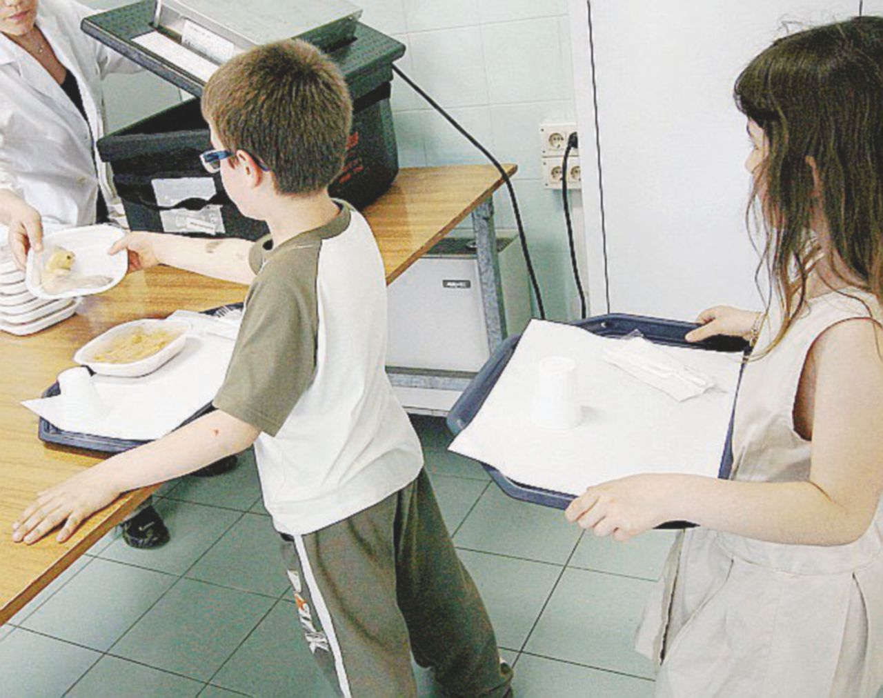 Scuola, Milano punisce i figli se papà non paga
