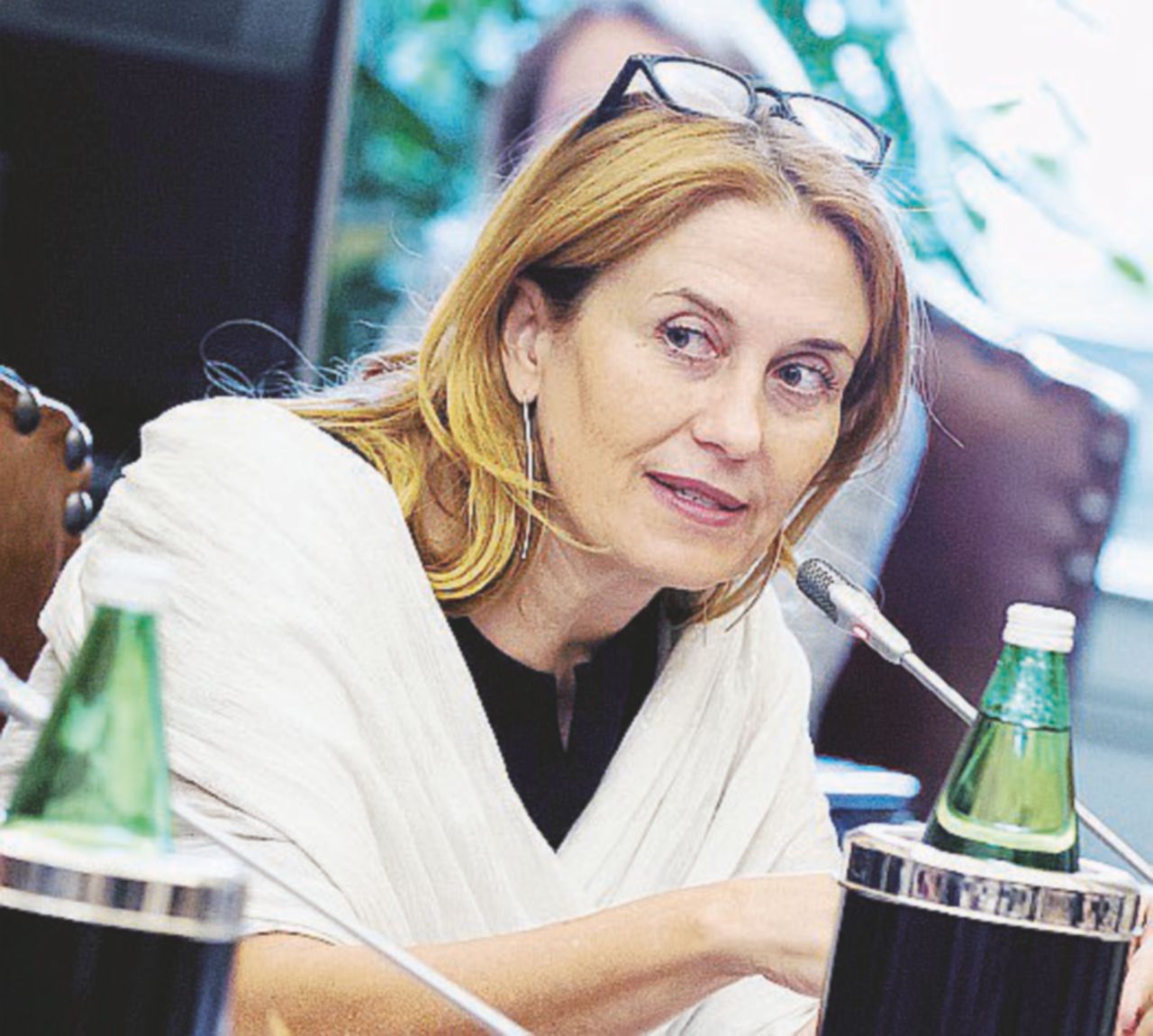 Copertina di Rai, troppe spese e pochi fatti: tutti contro il superconsulente