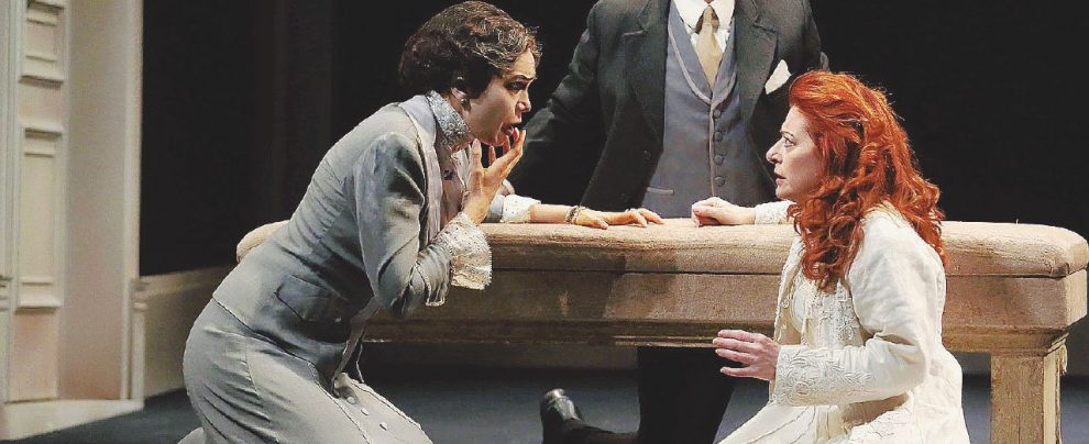 In tournée - Gli attori Bernardi, Capone e D'Angelò - Antonio Parrinello Il piacere di Pirandello e una pièce all’altezza della sua “onestà”