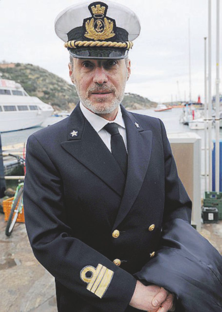 Copertina di “5 anni fa, sulla Concordia, si potevano salvare tutti”