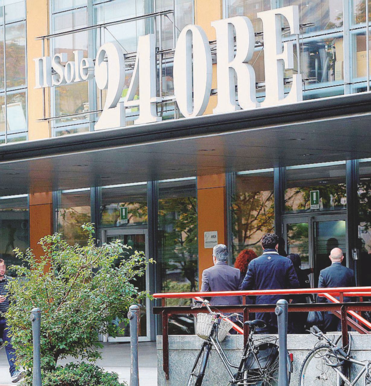 Copertina di Sole 24 Ore, altri guai: sarà sospeso dall’Ads