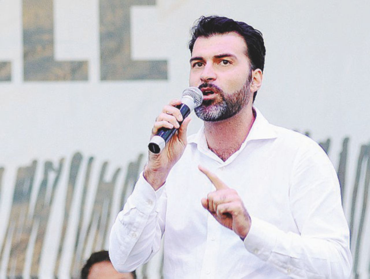 I periti: “Almeno 200 firme false a Palermo”