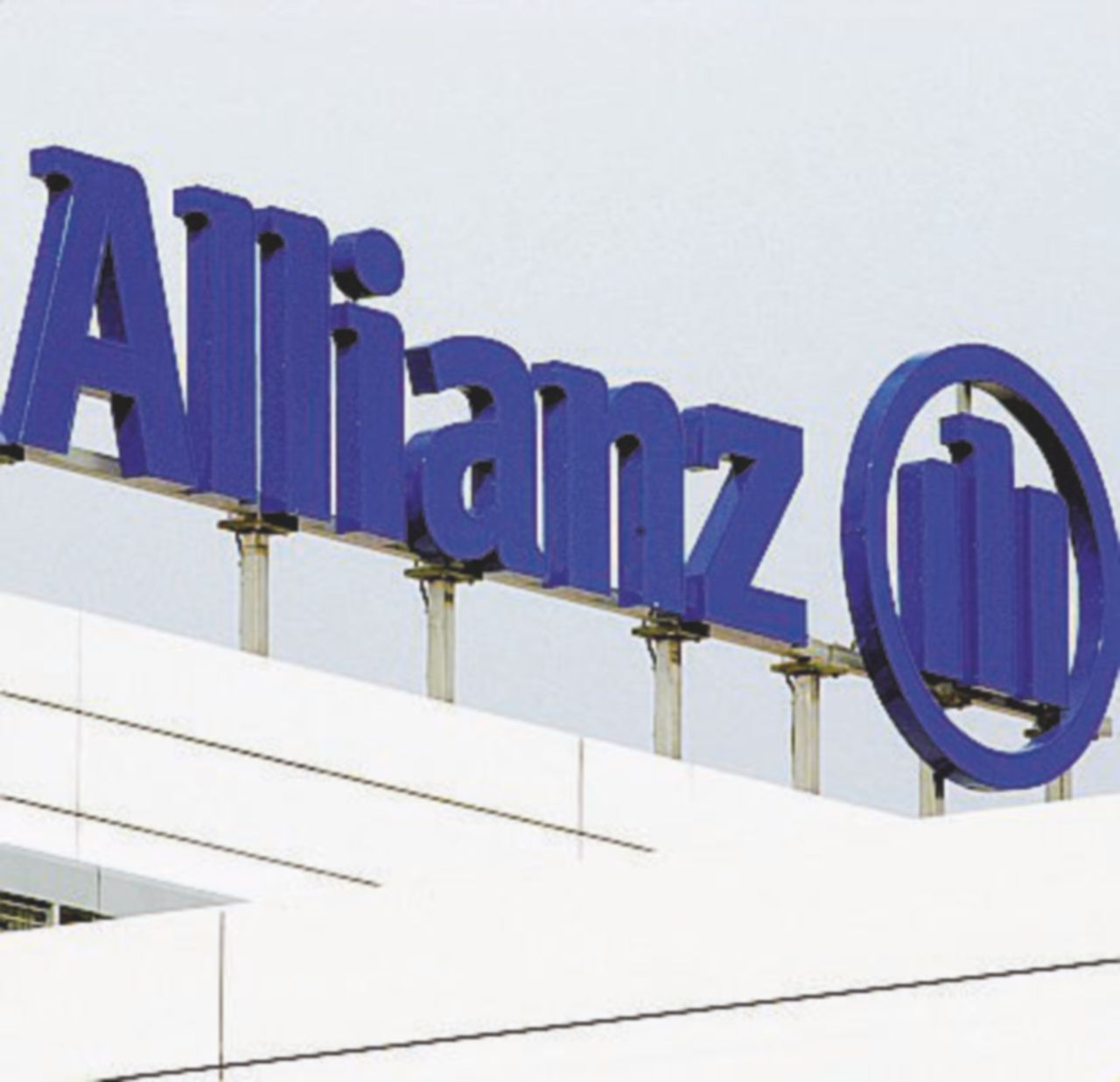 Ora le assicurazioni fiutano il grande affare