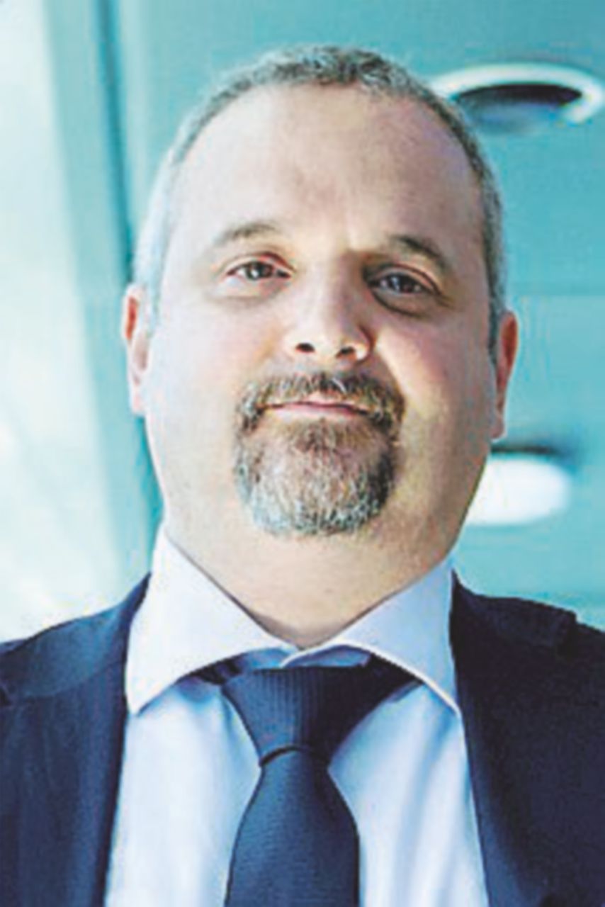 Borrelli, il 5Stelle del pasticcio con Alde si assolve sul blog