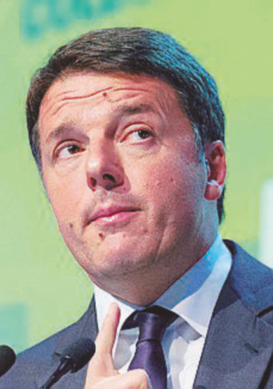 Renzi se la gode: “Non la criticate, non siamo come loro”
