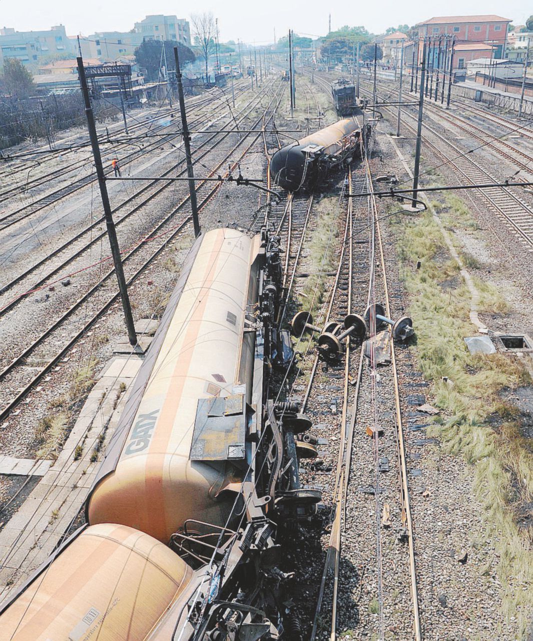 Copertina di Strage di Viareggio: “Ecco le vere colpe dell’ex ad Moretti”