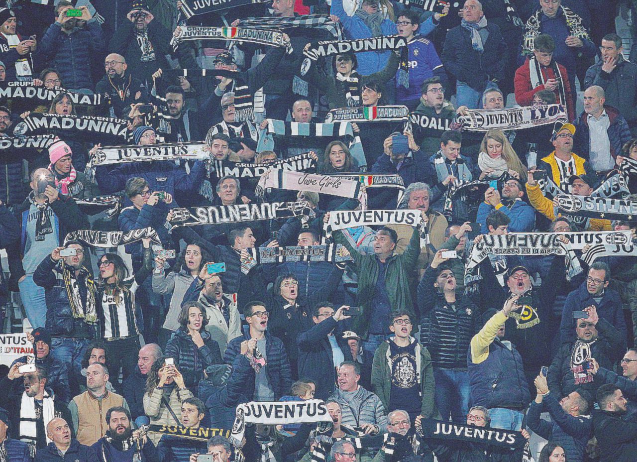 Copertina di Juventus, i ricatti, le estorsioni e i clan: “Ogni partita fruttava 30 mila euro”